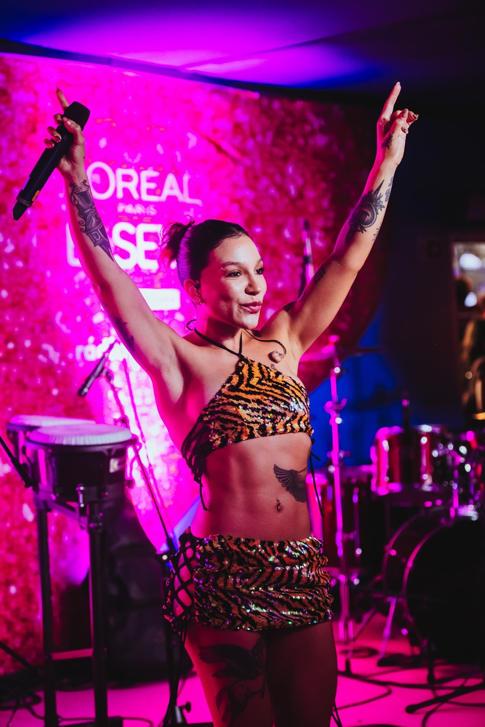 No Camarote Quem, Priscilla eleva o clima com hits de carnaval &mdash; Foto: Rafael Strabelli/Quem