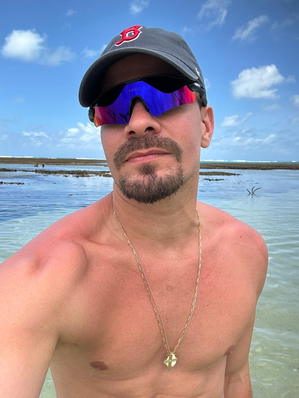 Thiago Martins nas piscinas naturais de São José da Coroa Grande — Foto: Reprodução/Instagram