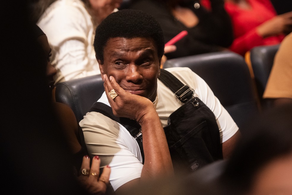 Neguinho da Beija-Flor em estreia de seu musical — Foto: Letycia Miller/BrazilNews