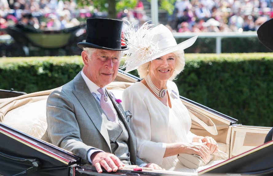 Rei Charles III e rainha Camilla