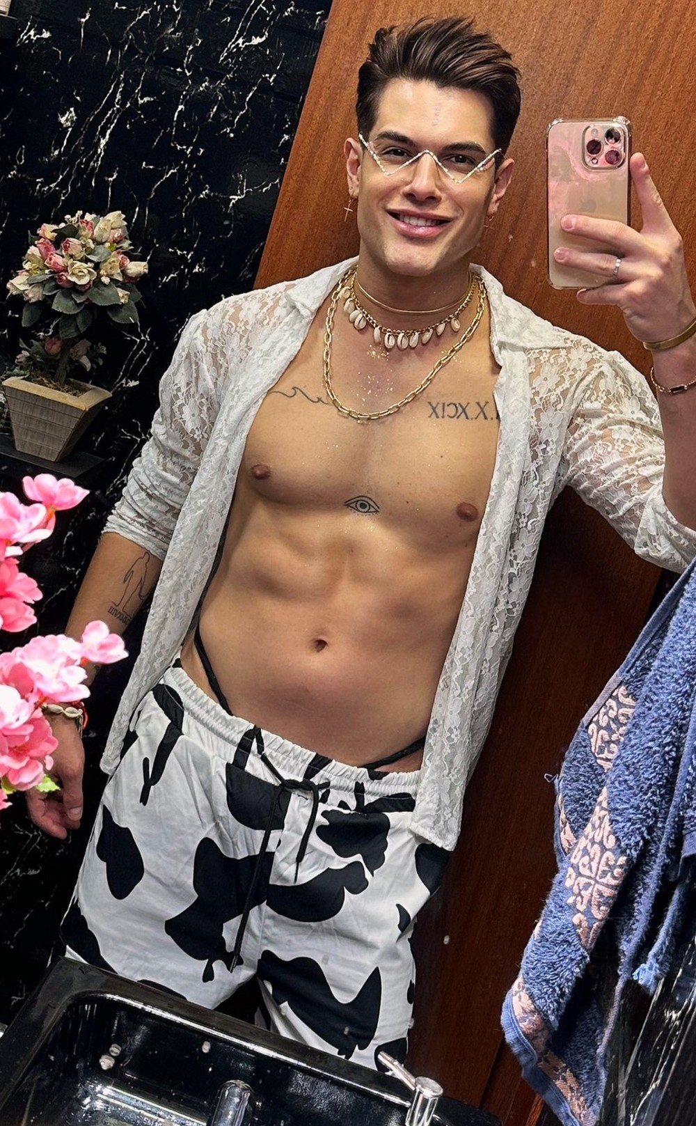 OnlyFans: Todos os famosos que estão na rede, o que oferecem e quanto custa