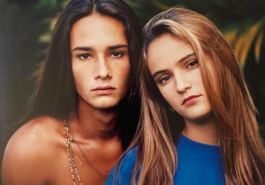 Rodrigo Santoro e irmã fazem aniversário no mesmo dia 'Nunca mais