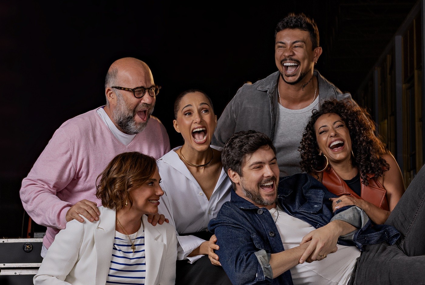 Camila Pitanga e Sergio Guizé vão atuar em série sobre casamento aberto - QTU Questões do Universo