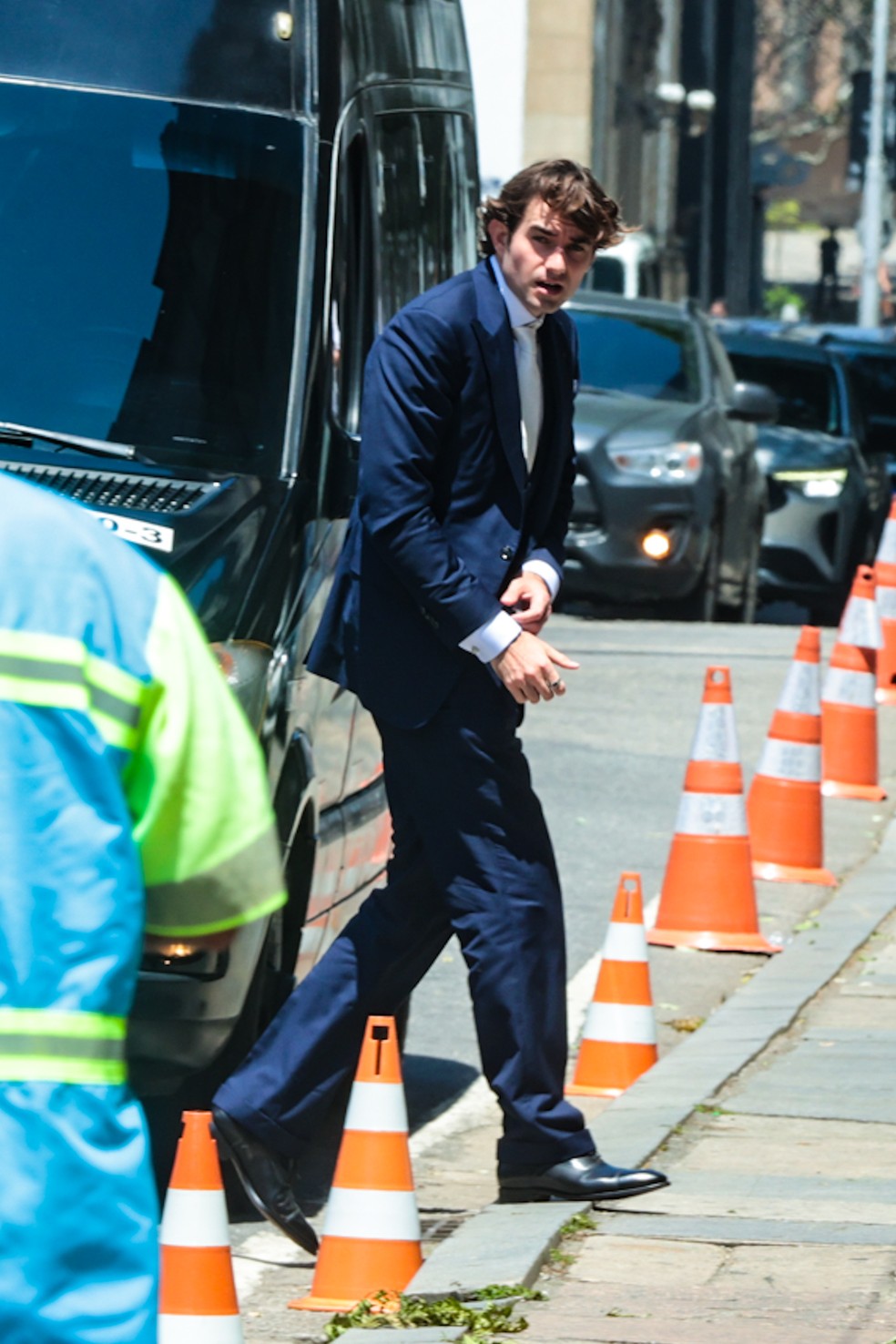 Conor Kennedy chega para o casamento com Giulia Be, no Rio de Janeiro — Foto: Victor Chapetta/BrazilNews