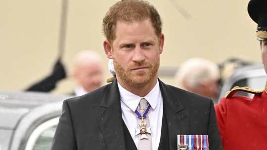 Família real remove de site oficial título de 'Sua Alteza' do príncipe Harry