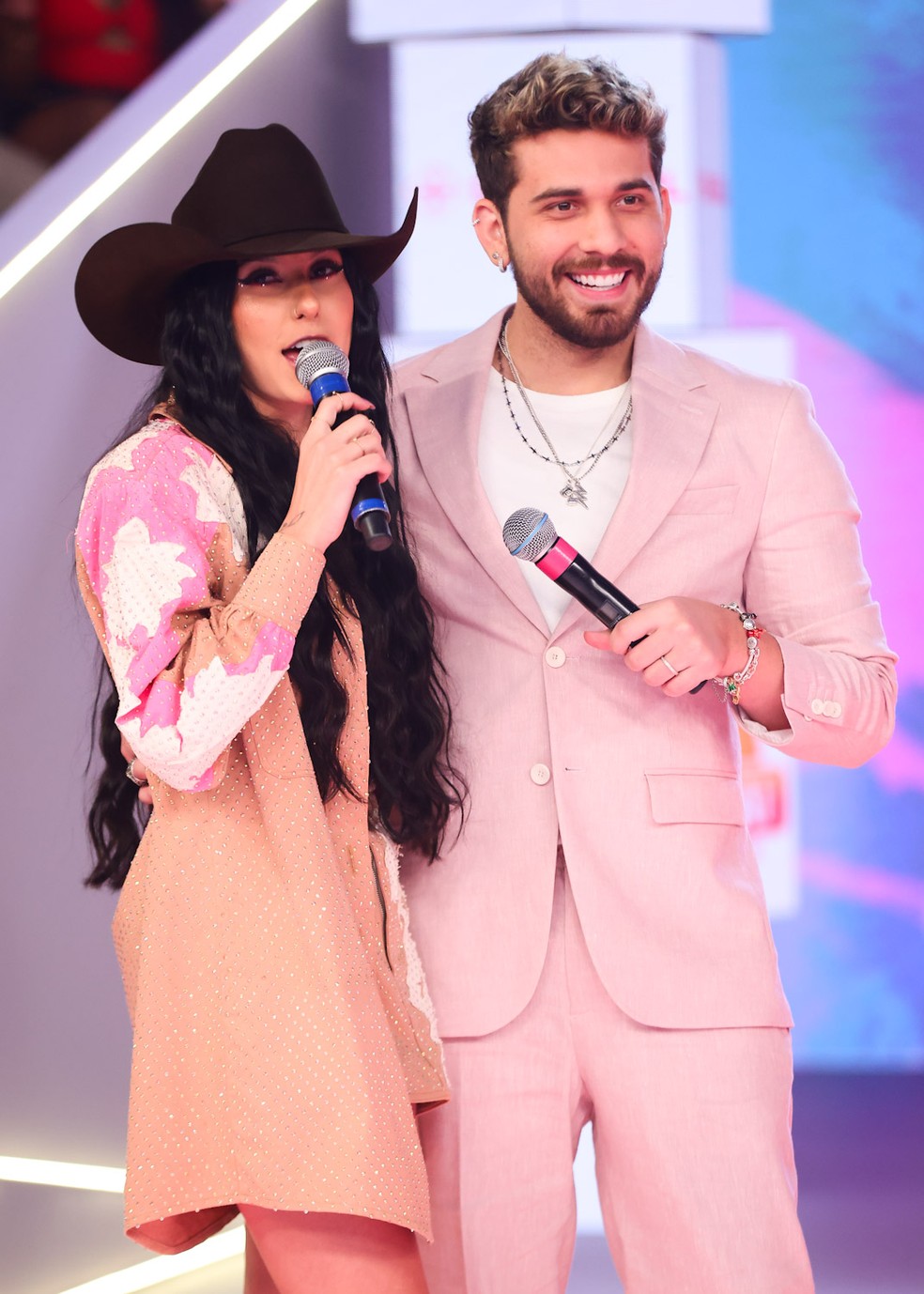Ana Castela e Gustavo Mioto &mdash; Foto: Brazilnews