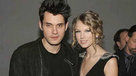 Taylor Swift pede para fãs pararem de atacar seu ex, John Mayer, mas é ignorada