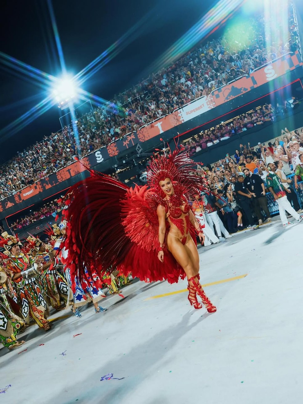 Virginia abre álbum de desfile pela Grande Rio — Foto: Reprodução/Instagram