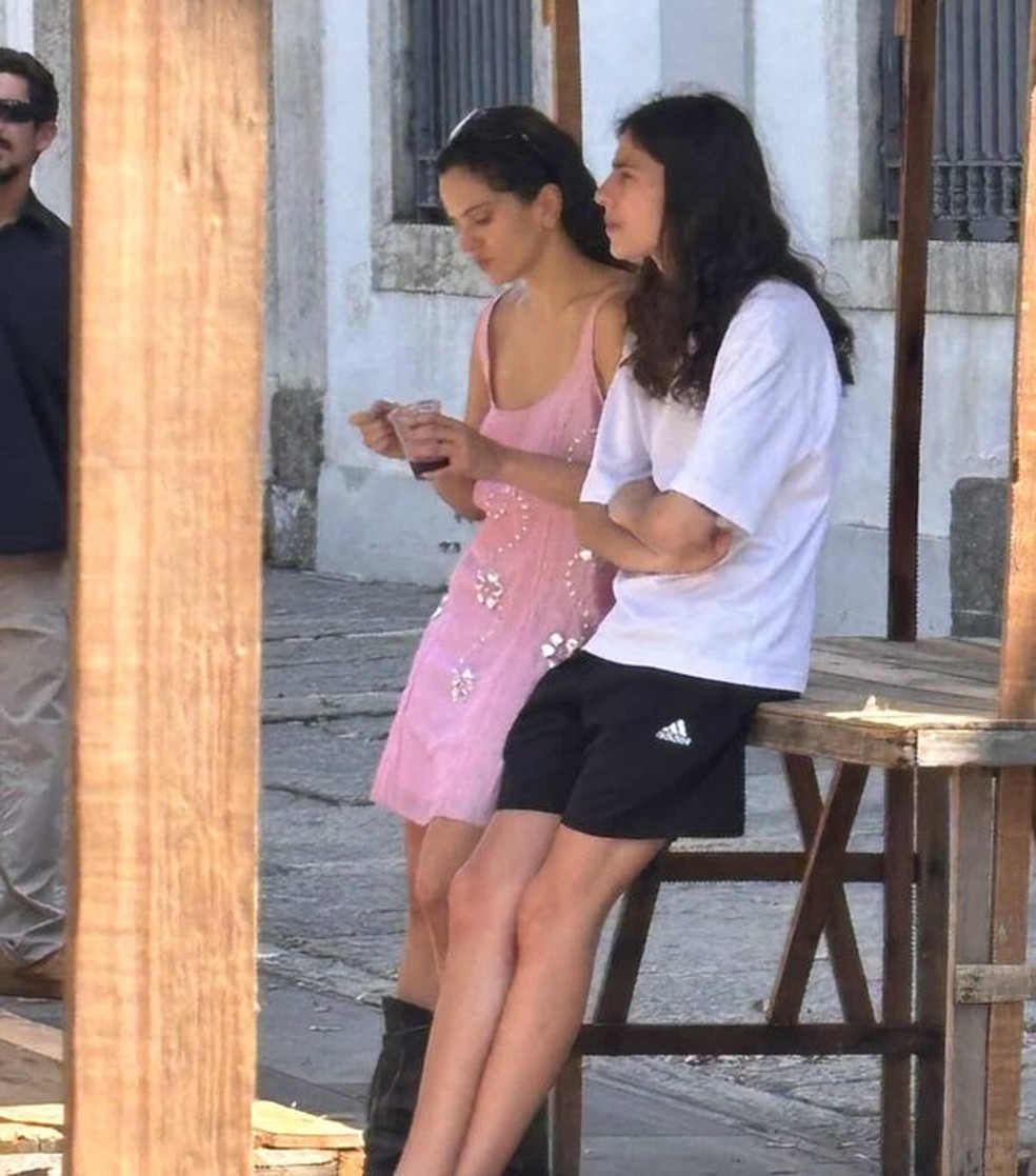 Rosalía e Loli Bahia no Rio de Janeiro — Foto: Reprodução/X