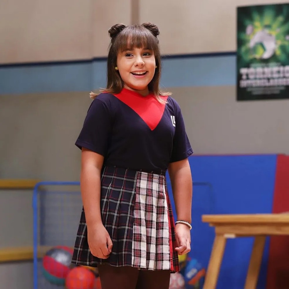 Sienna Belle caracterizada como Carol na série 'Bugados' (Gloob, 2019/2023) — Foto: Reprodução/Instagram