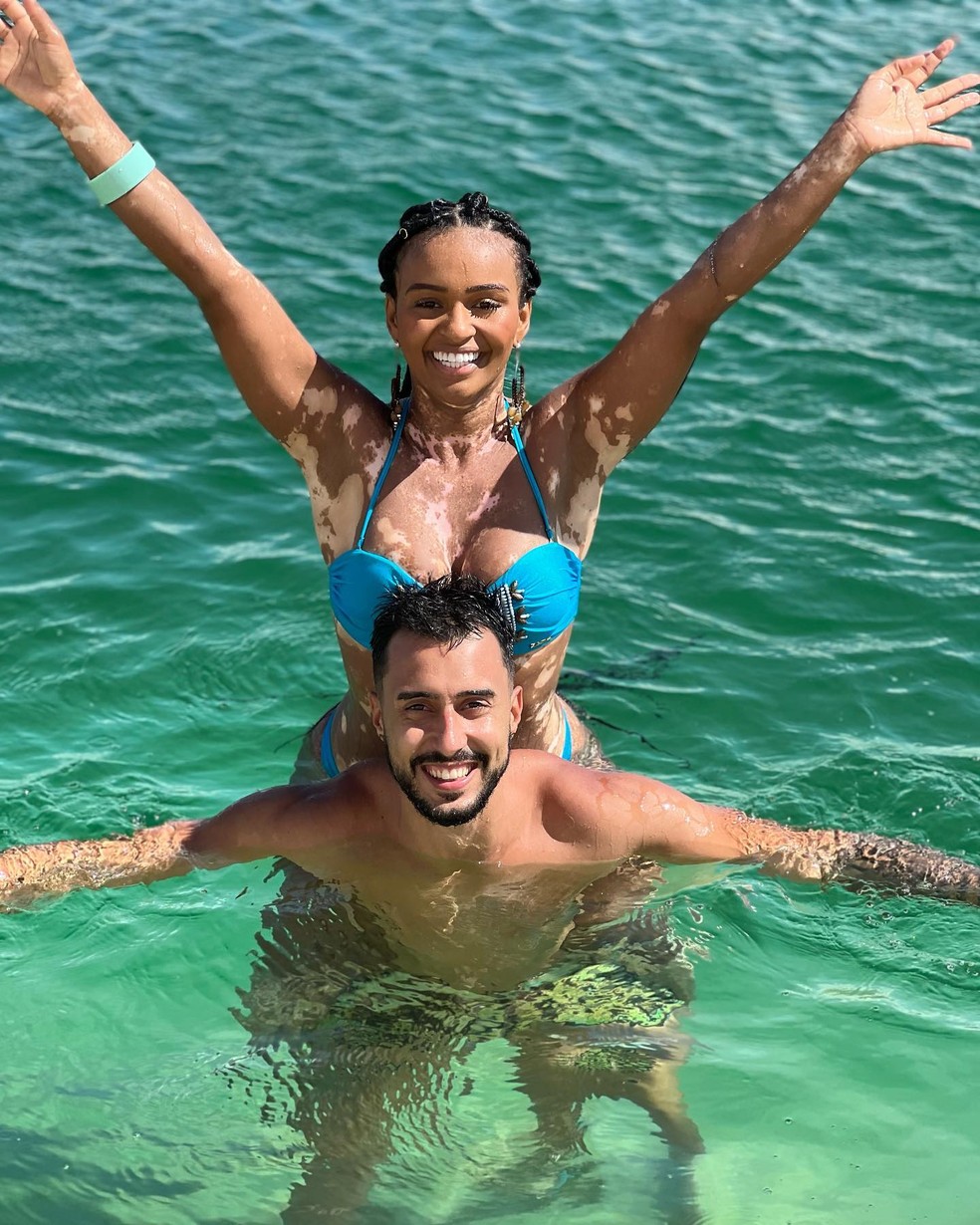 Natália Deodato e namorado — Foto: Reprodução/Instagram
