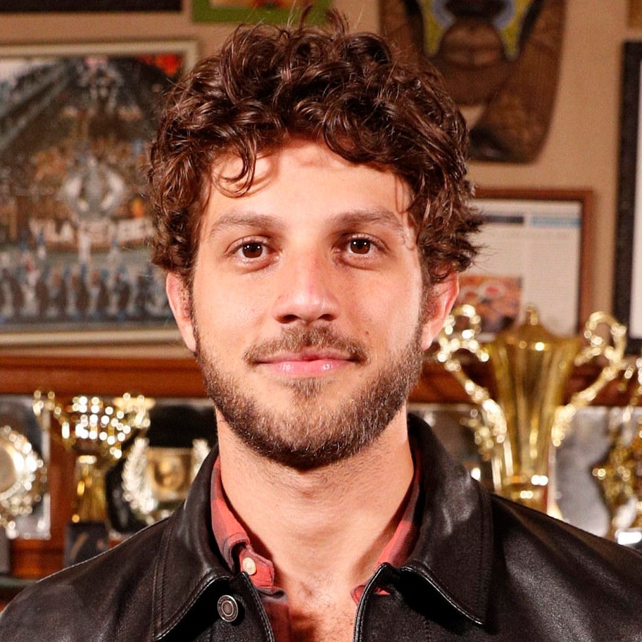 Saiba tudo sobre Chay Suede