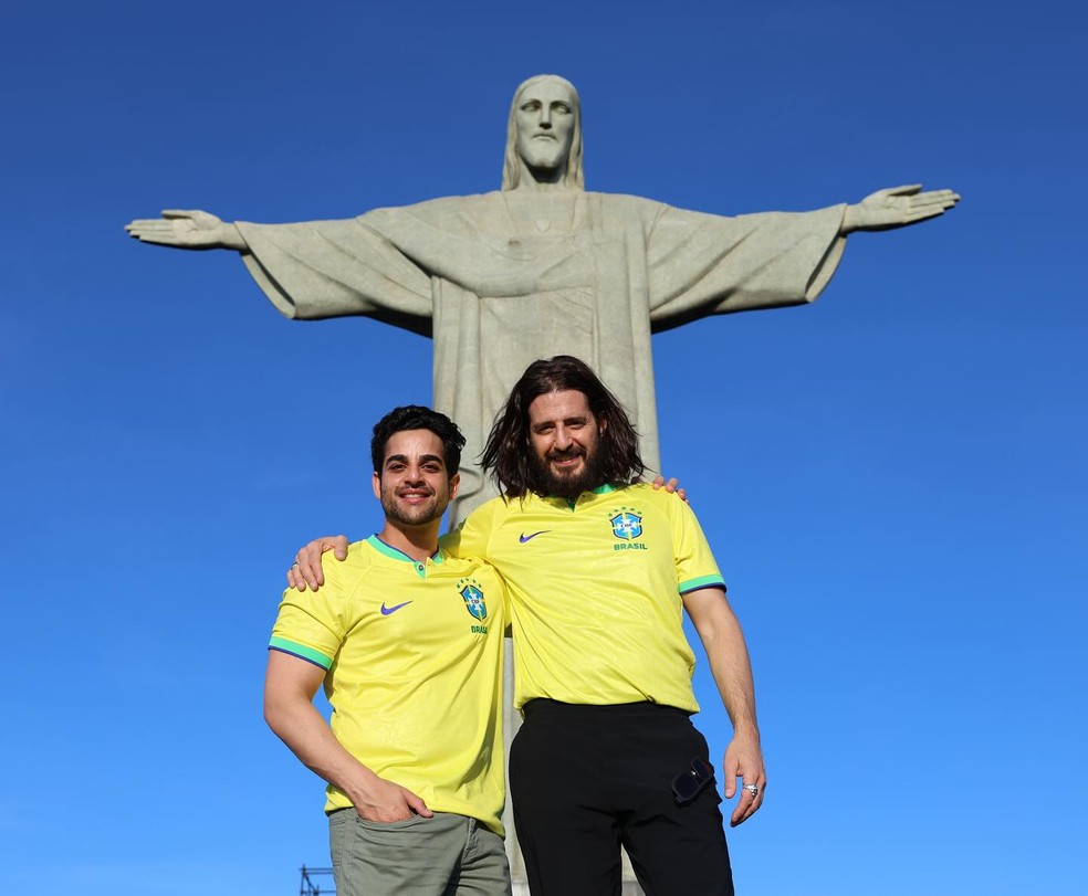 Jonathan Roumie e Paras Patel, atores de 'The Chosen' — Foto: Roberto Filho/Brazil News