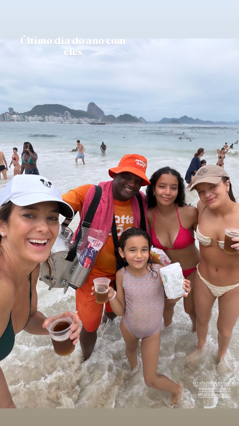 Ticiane Pinheiro curte praia no Rio de Janeiro no Réveillon — Foto: Reprodução/Instagram