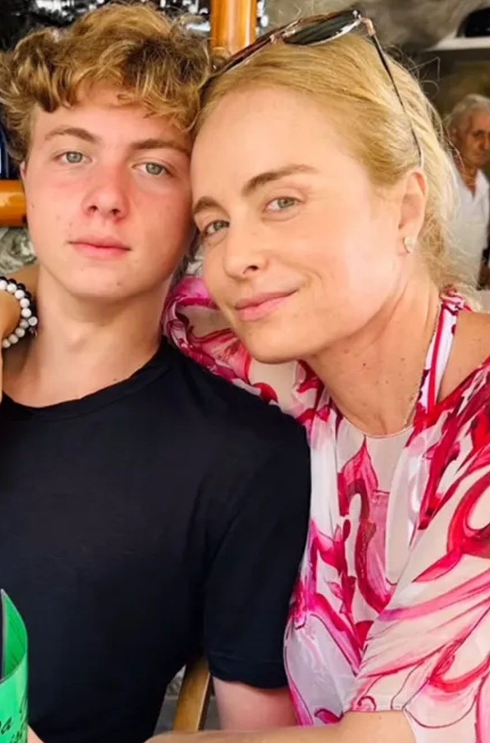Benício Huck e Angélica — Foto: Reprodução/Instagram