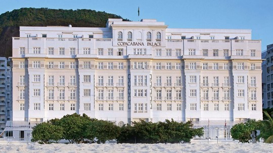 Hotel Copacabana Palace celebra 100 anos como palco de momentos históricos de famosos brasileiros e internacionais
