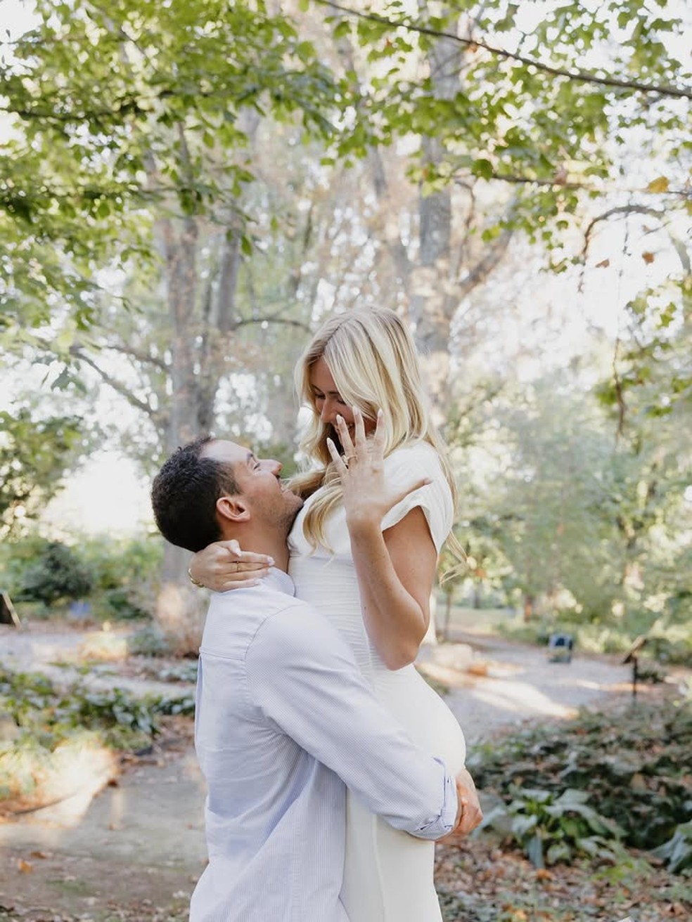Guilherme Caribé pede namorada norte-americana em casamento — Foto: Reprodução/Instagram