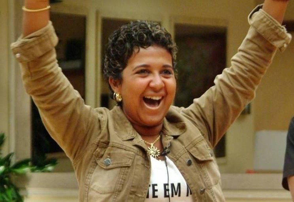 Cida Santos vence o BBB 4 — Foto: Reprodução/TV Globo