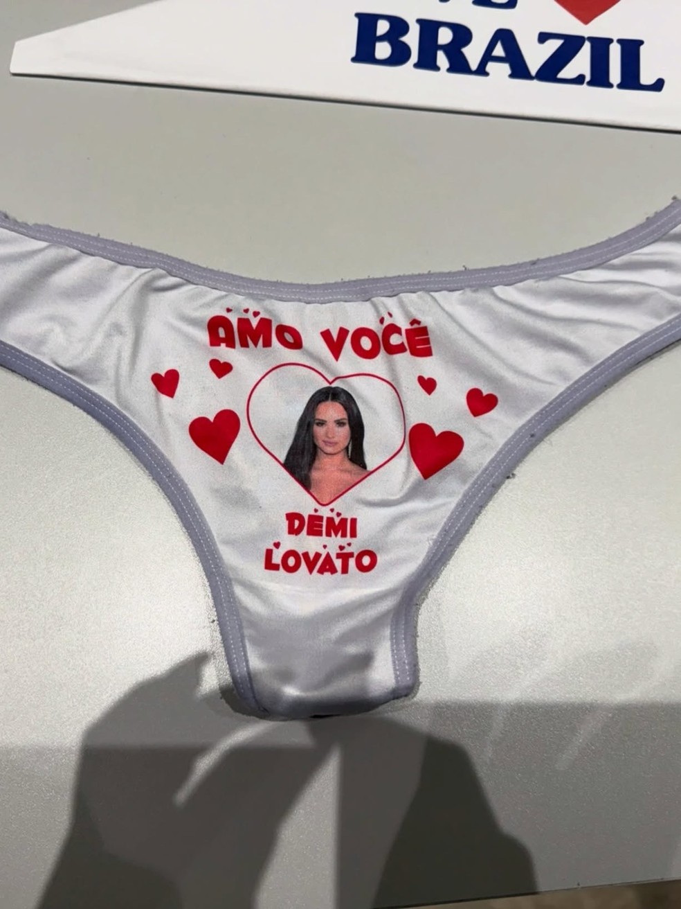 Demi Lovato abre álbum de fotos no Brasil — Foto: Reprodução/Instagram