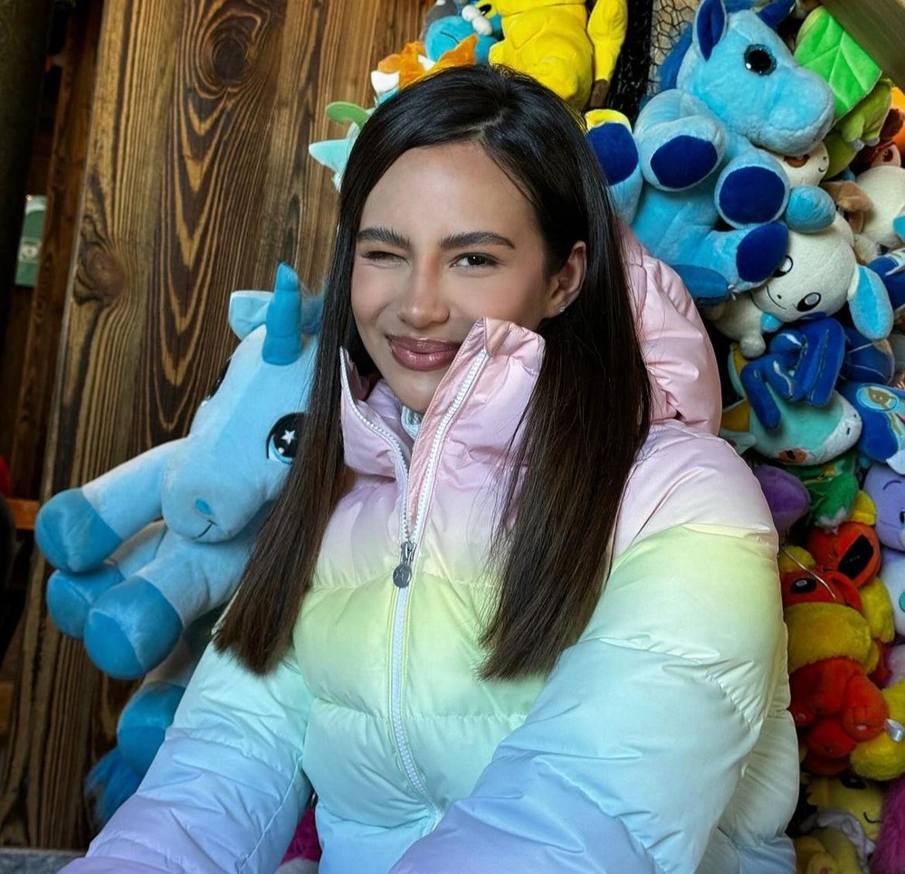 Miss Brasil 2023, Maria Brechane abre álbum de férias na neve
