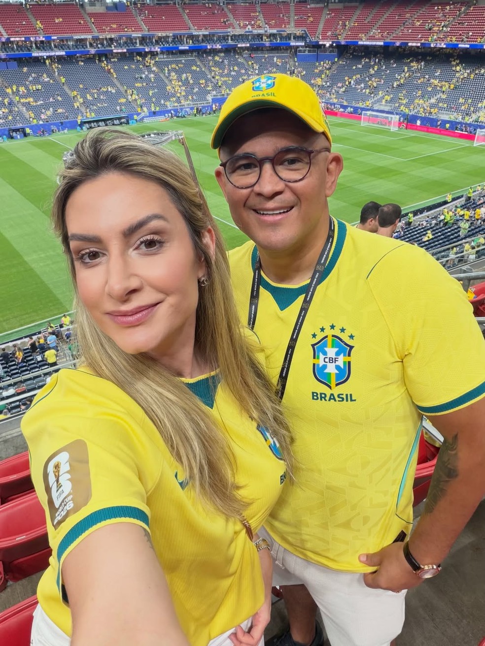 Lívia Avelar, viúva de Bruno Avelar, empresário que morreu em helicóptero que estava cantor Rick, presta homenagem — Foto: Reprodução/Instagram