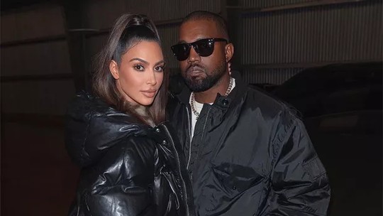Kim Kardashian lamenta ter 'livrado a barra' de Kanye West no fim do casamento