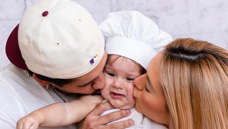 Virginia Fonseca e Zé Felipe celebram 10 meses de Maria Flor: 'Amo mais que  tudo'; fotos