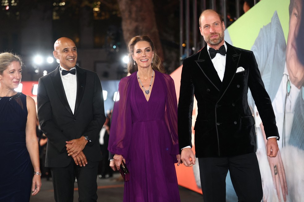 Príncipe William e Kate Middleton marcam presença em estreia de Digger — Foto: The Grosby Group