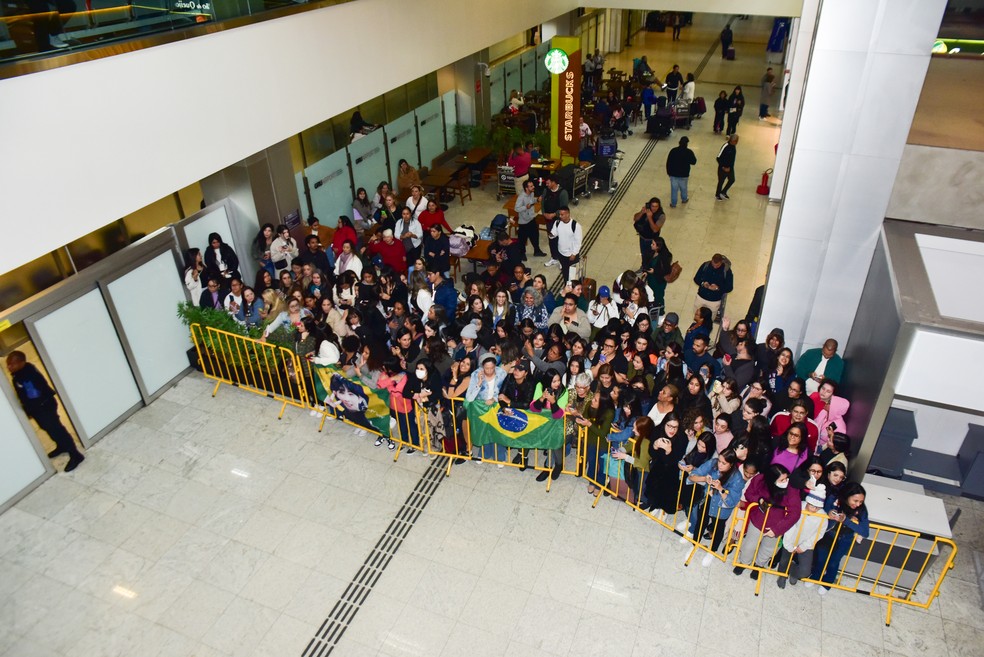 Coreano Cha Eun-woo, do ASTRO, chega ao Brasil para show em SP e