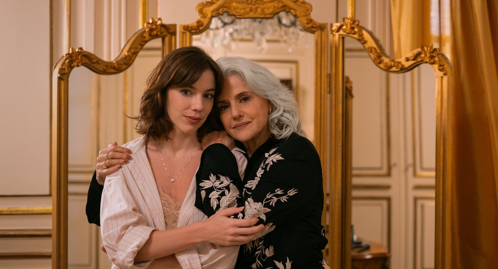 Alice Wegmann e Marieta Severo — Foto: Marcos Serra Lima/Netflix