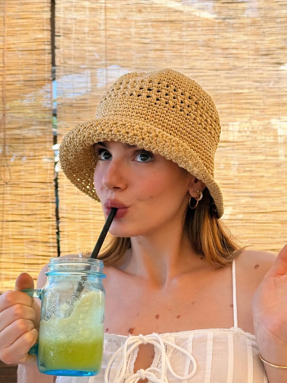 Camila Queiroz segue com 'babymoon' para a Espanha e web reage: 'Gravidinha tão perfeita' — Foto: Reprodução/Instagram