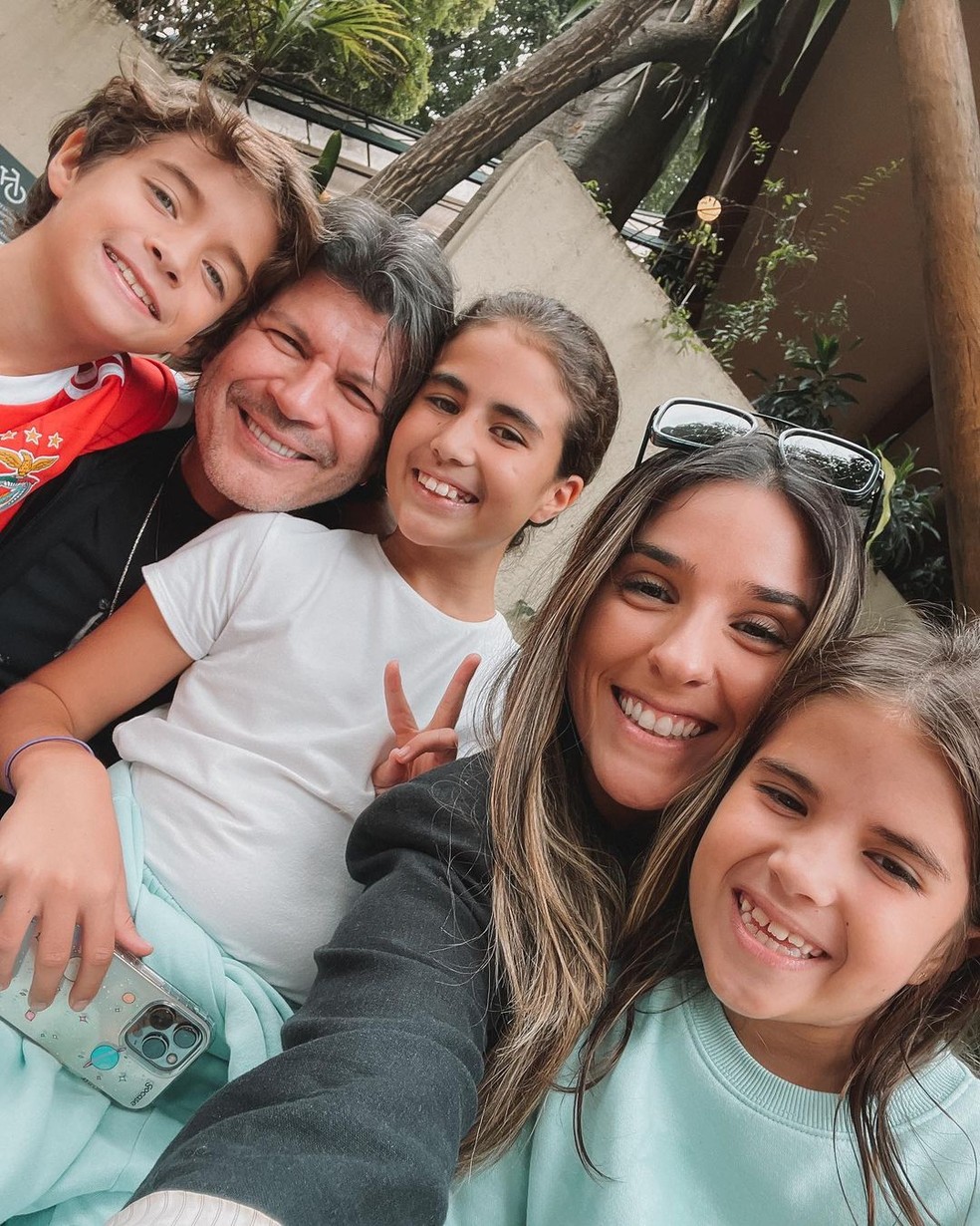 Paulo Ricardo e família — Foto: Reprodução: Instagram