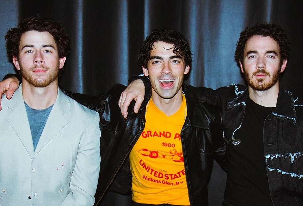 Nick Jonas, Joe Jonas e Kevin Jonas — Foto: Reprodução Instagram / Jonas Brothers - Devin Kasparian
