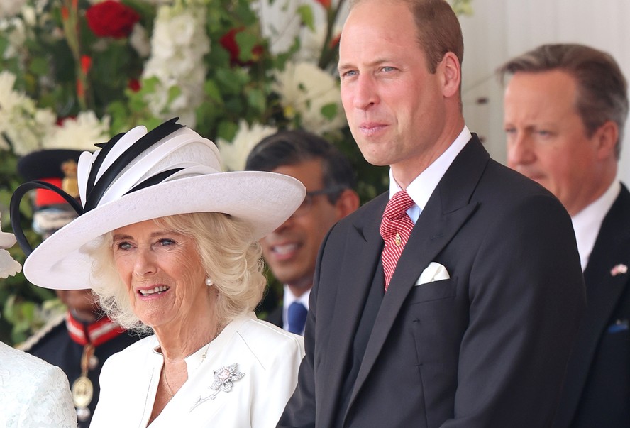 Urgente: Príncipe William demite a irmã da rainha Camila