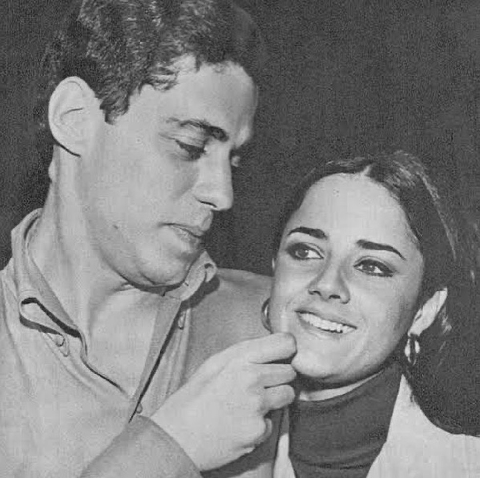 Clara Buarque homenageou Chico Buarque por seus 79 anos — Foto: Reprodução / Instagram
