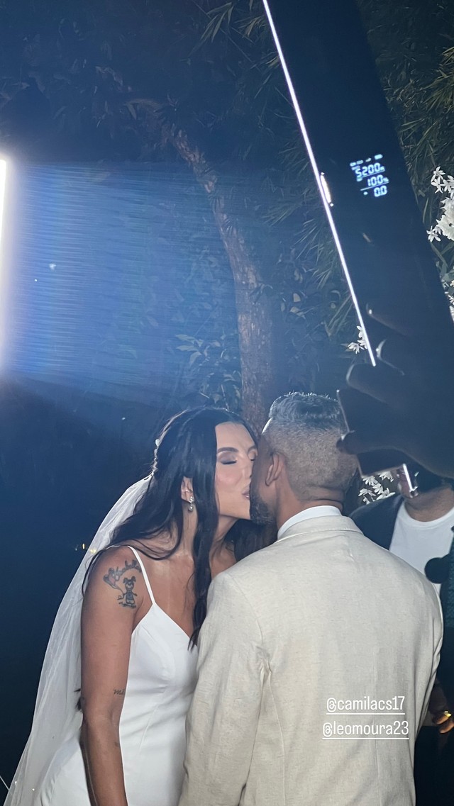 Léo Moura e Camila Moura renovam votos de casamento; assista