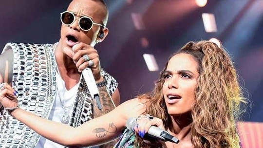 Léo Santana prioriza carreira nacional e compara com Anitta: "Não abdicar do Brasil"