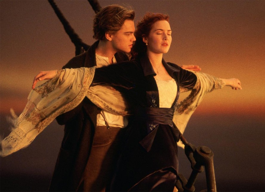 Kate Winslet e Leonardo DiCaprio em cena de 'Titanic', de 1997