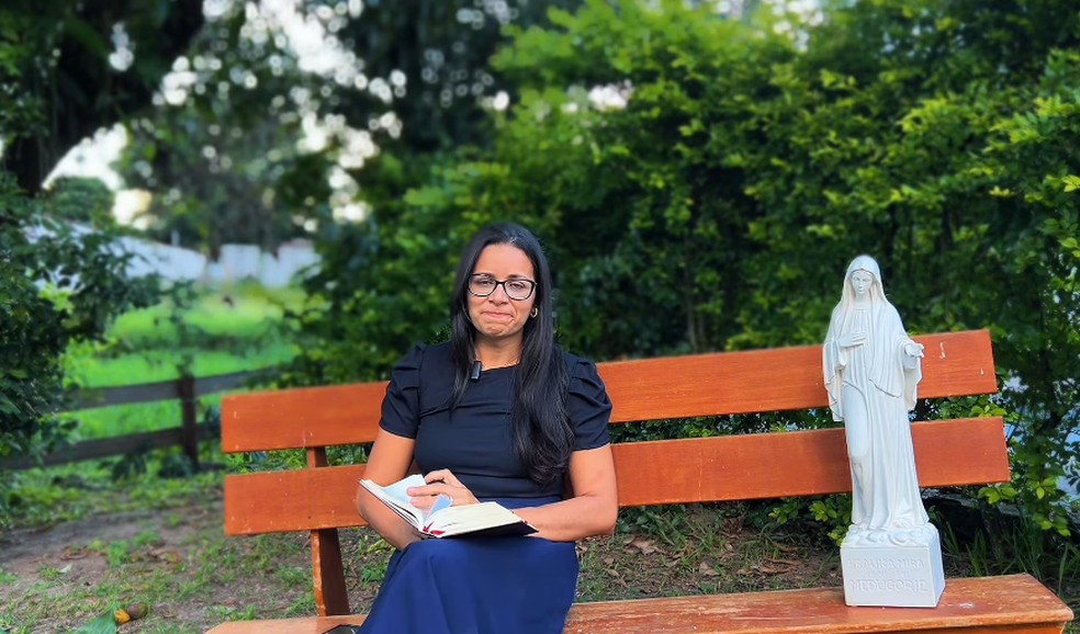 Maria Verônica Aparecida Santos, a Grávida de Taubaté, retorna às redes — Foto: Reprodução/Youtube