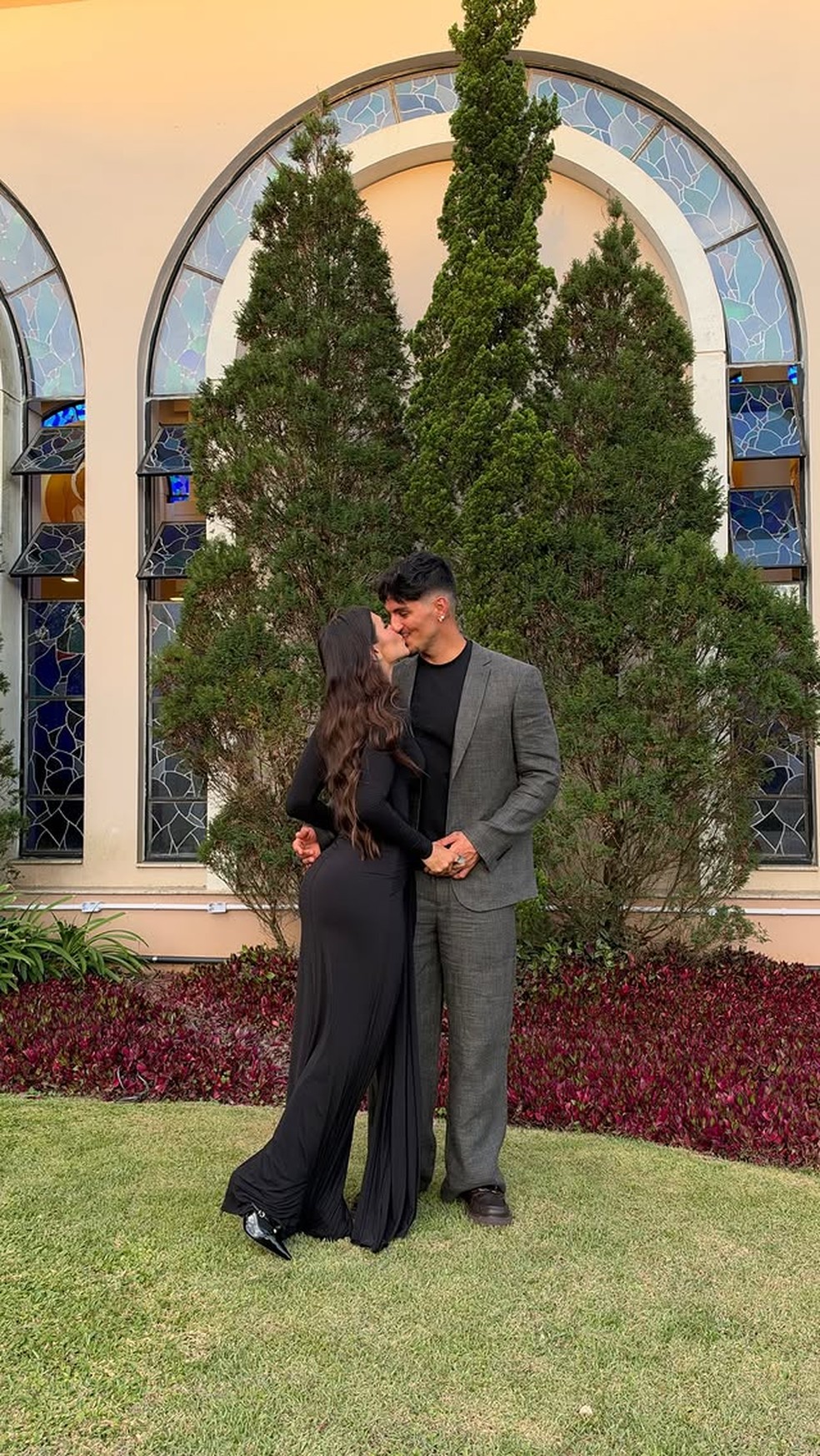 Gabriel Medina e Isabelle Arantes — Foto: Reprodução/Instagram