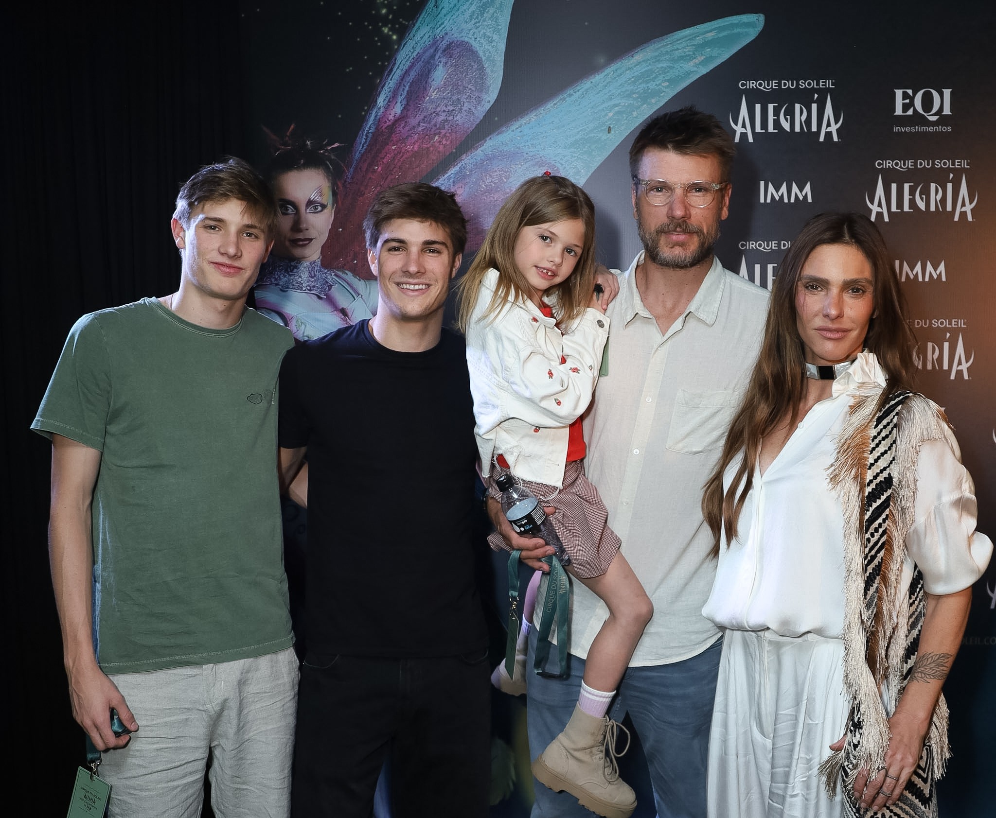 Fernanda Lima e Rodrigo Hilbert reúnem os filhos em aparição rara em SP; fotos - QTU Questões do Universo