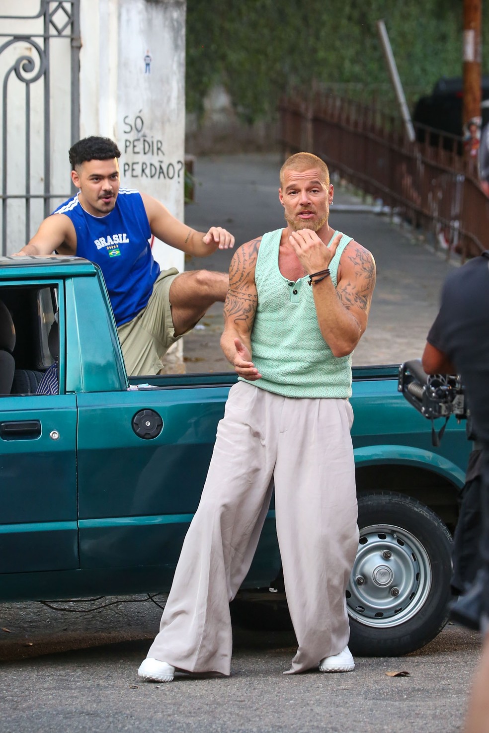 Ricky Martin e Pedro Sampaio gravam clipe em Santa Teresa — Foto: Dilson Silva/ AgNews