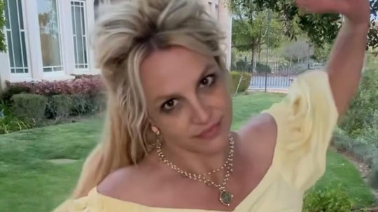 Britney Spears anuncia fim da carreira após 13 anos parada
