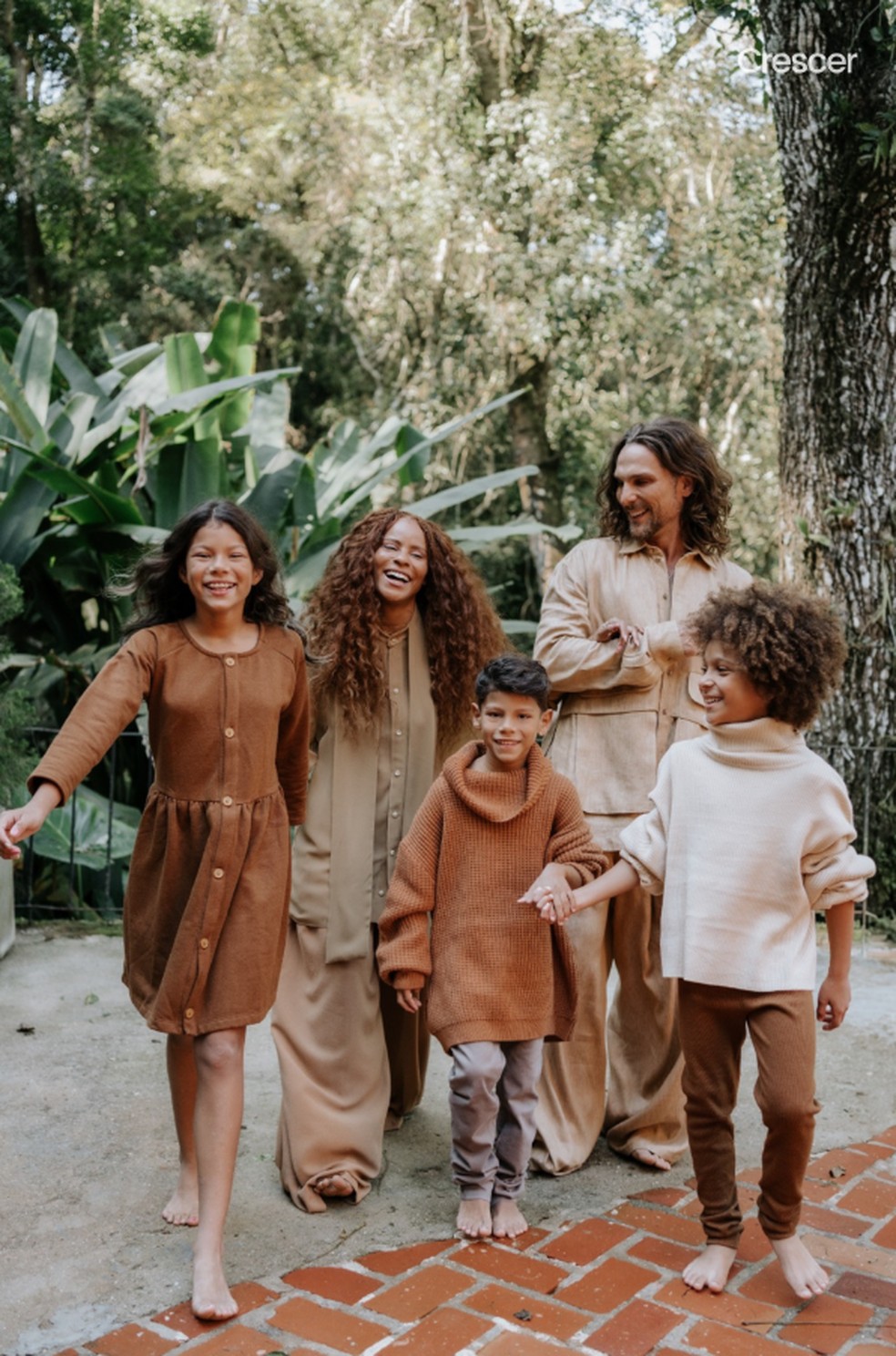 Igor Rickli, Aline Wirley e os filhos — Foto: @babuskafotografia/Crescer