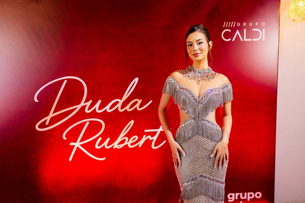 Influenciadora Duda Rubert celebra 21 anos com festa luxuosa e ...