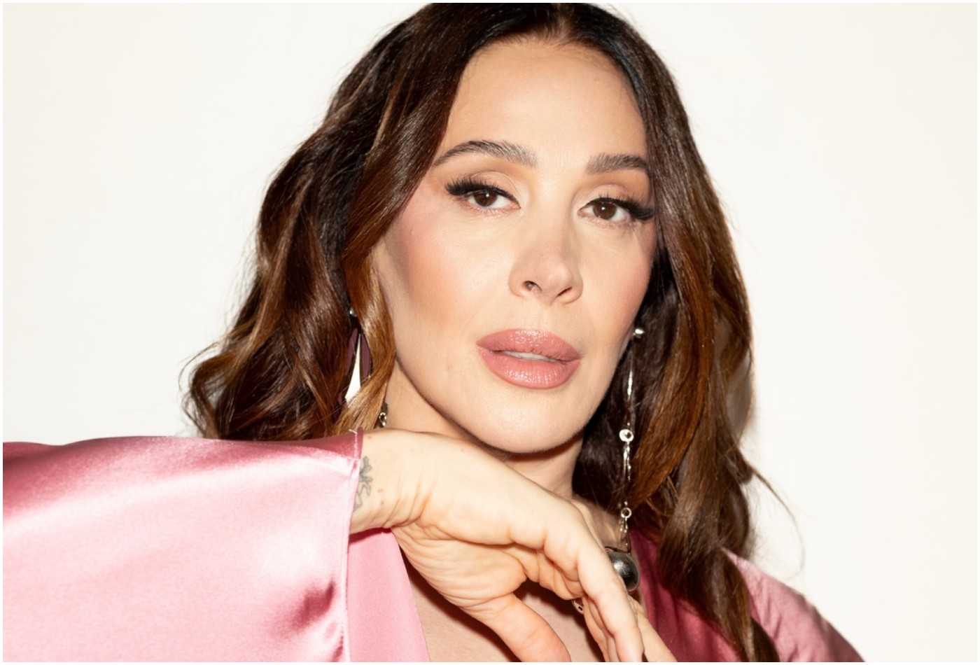 Claudia Raia conta que já foi presa na Argentina e explica o motivo: 'Uma loucura'