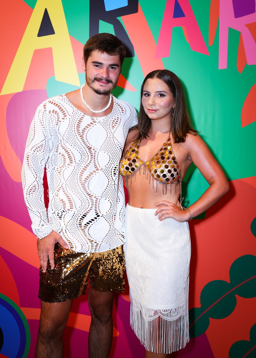 João Assunção, filho de Fábio Assunção, e a namorada, Giovanna Vieira — Foto: Manu Scarpa/BrazilNews