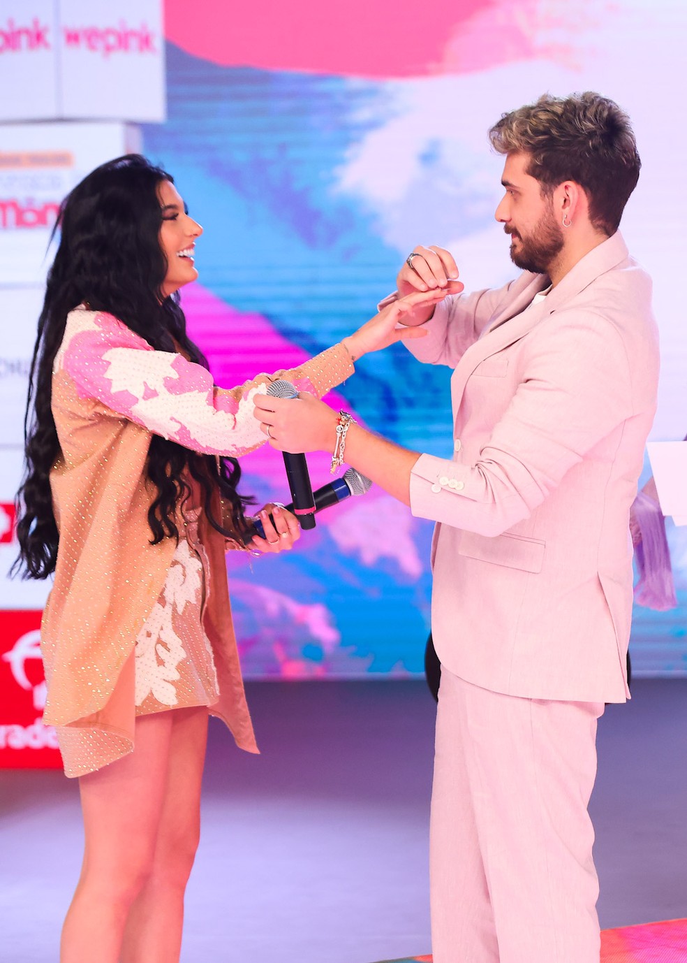 Ana Castela e Gustavo Mioto &mdash; Foto: Brazilnews