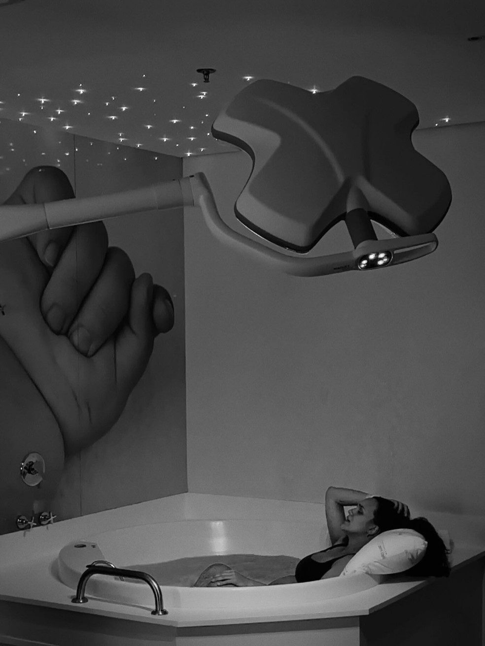 Nasce Zuza, filha de Rafa Kalimann e Nattan — Foto: @hannarocha