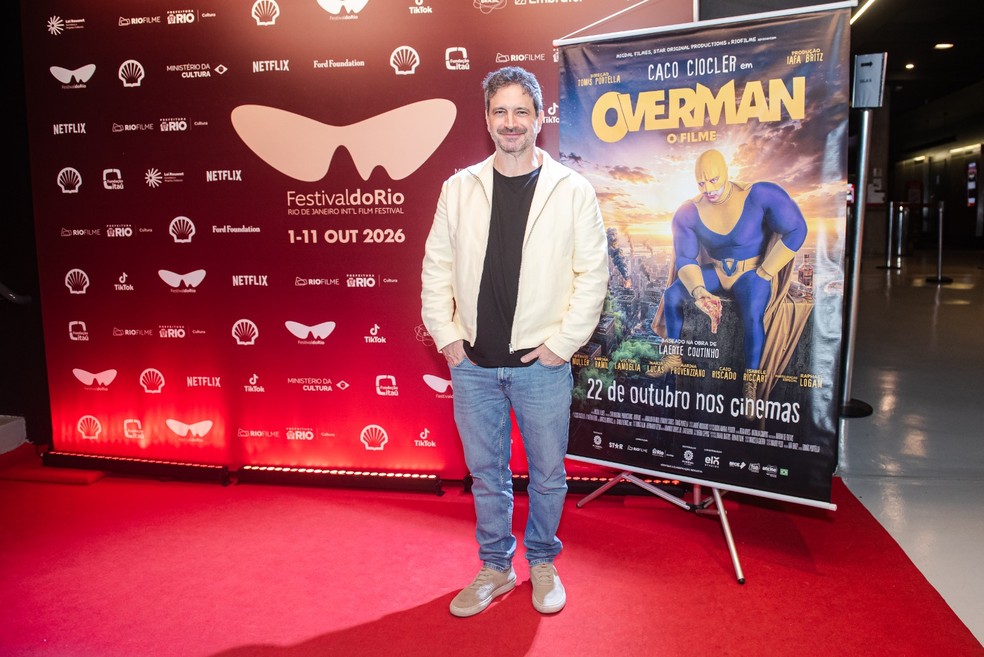 Famosos prestigiam première de 'Overman' no Rio — Foto: Letycia Miller / Brazil News